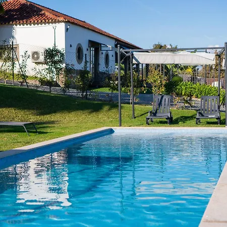 Casas De Fralaes Apartment