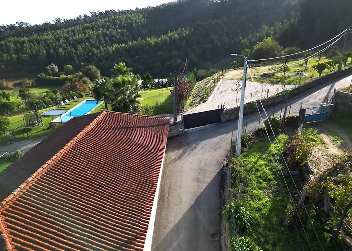 Casas De Fralaes Grimancelos