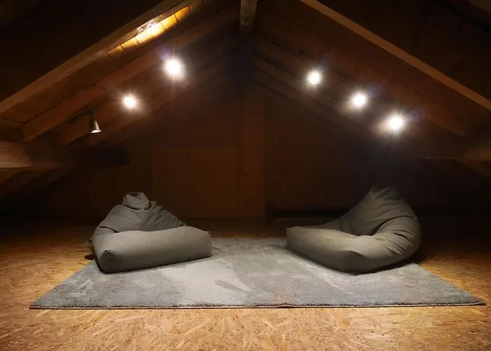 Casas De Fralaes アパート